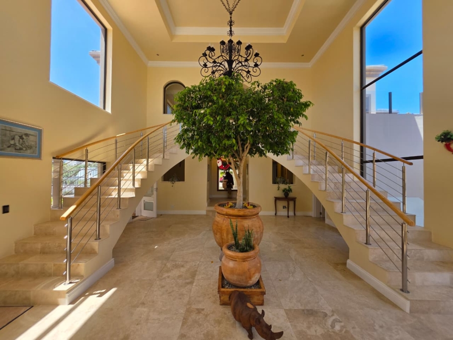 6 Bedroom Property for Sale in Myoli Beach Western Cape